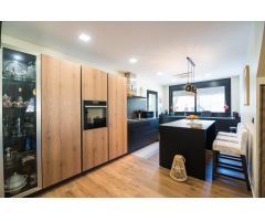 MAGNIFICA CASA A LA VENTA EN LOS CERROS DE MONTEQUINTO