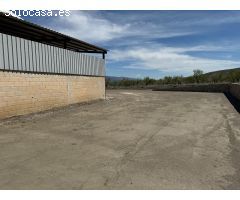 Nave industrial en Dolar, a pies de la A-92