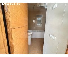 Edificio en Venta en Torremolinos, Málaga