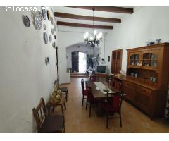Venta de Cortijo Restaurado con Parcela en Terque