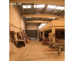 OPORTUNIDAD, SE VENDE NAVE INDUSTRIAL EN RODA DE BERA