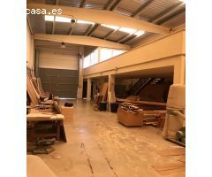 OPORTUNIDAD, SE VENDE NAVE INDUSTRIAL EN RODA DE BERA