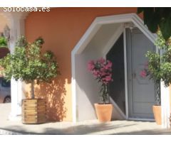 PRECIO CHALET UBICADO EN ENTORNO TRANQUILO Y NATURAL