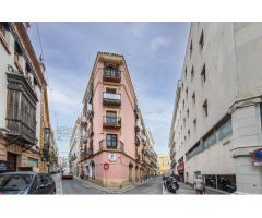 GRAN PISO SEÑORIAL EN ZONA EMBLEMATICA DE SEVILLA