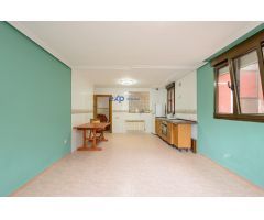 ¡Oportunidad Única! Magnífica Casa de 3 Plantas en Olloniego, a 5 Minutos de Oviedo