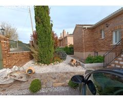 CHALET INDEPENDIENTE CON PISCINA Y AMPLIO JARDIN