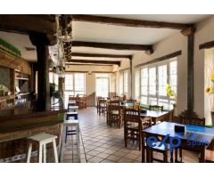 Negocio de alojamiento y restaurante en el corazón de Cantabria