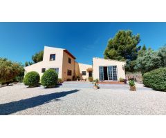 ¡Espectacular y único!, mejor definen este impresionante chalet en Campo de Ricote, Abarán (Murcia)