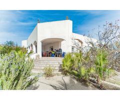 Venta de Casa Con Parcela en Torre del Campo.
