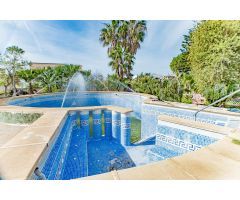 Venta de Casa Con Parcela en Torre del Campo.