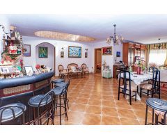 Venta de Casa Con Parcela en Torre del Campo.