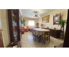 Piso exterior con ASCENSOR  en venta en CASTUERA
