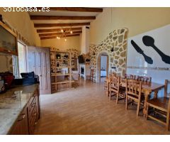 ¡Espectacular y única!,   este impresionante chalet en Fuente Blanca, pedanía de Fortuna.