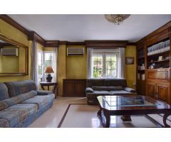 Chalet adosado en Av. Virgen del Puig