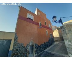 BONITA CASA EN VILLANUEVA DEL RIO SEGURO