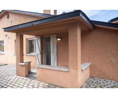 Fantastica Finca con Chalet, Casa de invitados, Sala de 150m2  cerca de Barcelona