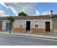 Casa adosada en planta baja en Bigastro
