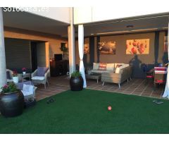 CHALET EN URBANIZACIÓN CAMPO DE GOLF - LAYOS