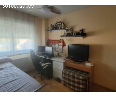 Chalet en venta en Nambroca – 2 plantas, 4 dormitorios, terraza con barbacoa y jardín privado