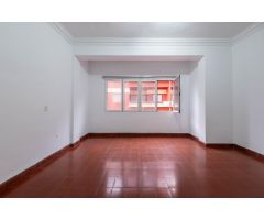 ¡Espectacular Piso en Zona Triana!