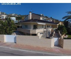 QUE TU VIVIENDA SEA TU MAYOR REFUGIO. CHALET DE LUJO EN URBANIZACIÓN PRIVILEGIADA