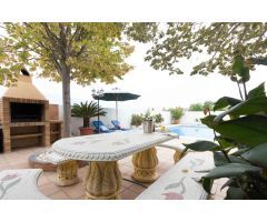 Preciosa casa con Piscina y licencia turística