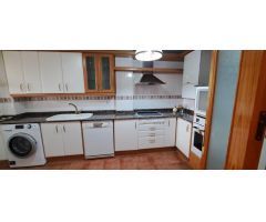 Chalet Adosado con Buhardilla y Garaje Bodega