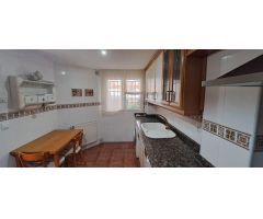 Chalet Adosado con Buhardilla y Garaje Bodega