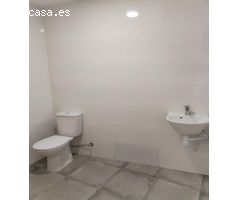 Se alquila local comercial en el centro de Teruel totalmente acondicionado.