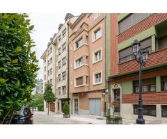 Precioso piso, totalmente reformado, muy acogedor y situado en una de las mejores zonas de Oviedo.