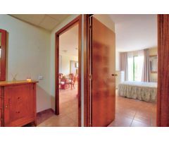 Magnífico piso, con gran terraza, piscina comunitaria  y Licencia Turística en Cap Salou