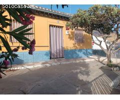 BONITA CASA EN PLANTA  BAJA CON PATIO  A REFORMAR