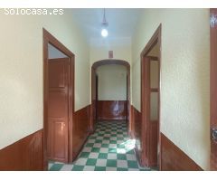 BONITA CASA EN PLANTA  BAJA CON PATIO  A REFORMAR