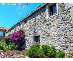 Se vende casa de pueblo en Irixoa