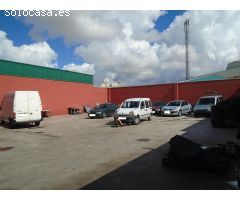 NAVE INDUSTRIAL CON LICENCIA Y USO DE DESGUACE