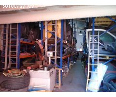 NAVE INDUSTRIAL CON LICENCIA Y USO DE DESGUACE