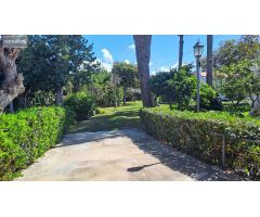 CHALET CON PISCINA EN PARCELA RUSTICA DE CASI 1.000 M²