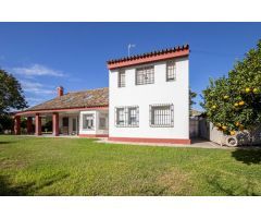 Chalet en Venta en Tomares, Sevilla