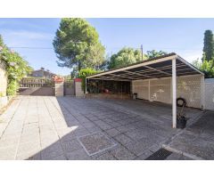 Chalet en Venta en Tomares, Sevilla