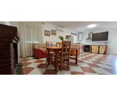 Casa Chalet en Lora del Rio con Piscina