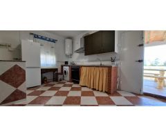 Casa Chalet en Lora del Rio con Piscina
