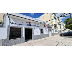 Bar reformado + local comercial en Lora del Rio zona céntrica  ¡Listo para arrancar tu negocio!