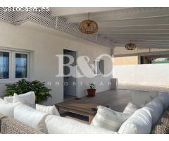 VIVIENDA UNIFAMILIAR EN CALABARDINA CON VISTAS AL MAR