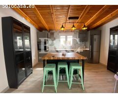 VIVIENDA UNIFAMILIAR EN CALABARDINA CON VISTAS AL MAR