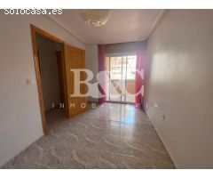 TRIPLEX EN ZONA DE LOS POYETES