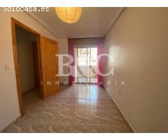 TRIPLEX EN ZONA DE LOS POYETES