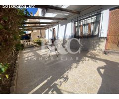 VIVIENDA UNIFAMILIAR EN EL HORNILLO