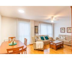 PISO AMPLIO EN LA MEJOR ZONA DE NOAIN DE 3 HABITACIONES CON GARAJE Y TRASTERO