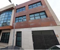 Se Vende o Alquila, Edificio de oficinas en Poligono Ventorro del Cano
