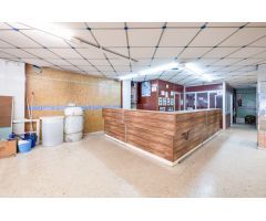 GRAN LOCAL EN VENTA MARACENA